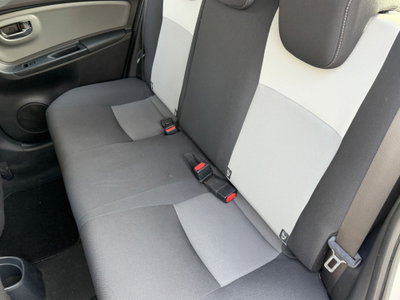 Toyota Yaris 1.0 5 porte Now GPL (12)