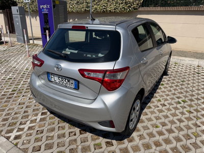 Toyota Yaris 1.0 5 porte Now GPL (4)