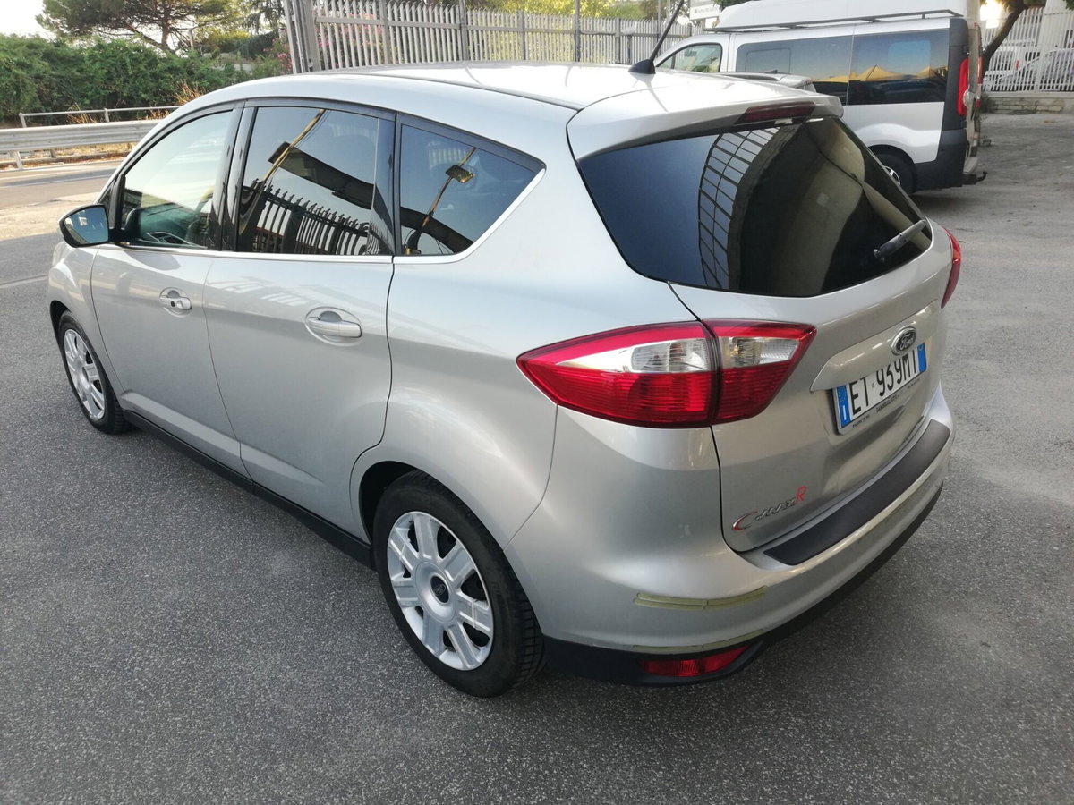 Ford C-Max 1.6 TDCi 115CV Titanium (4)