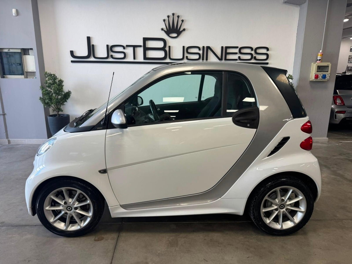 smart Fortwo 800 40 kW coupé passion cdi (7)