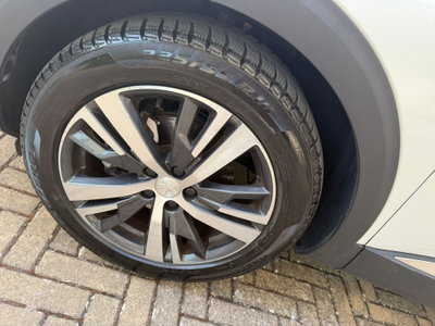 Peugeot 3008 BlueHDi 130 S&S Allure (6)