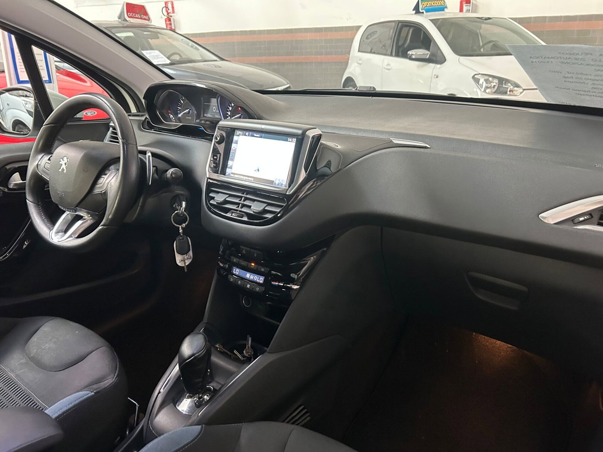 Peugeot 208 82 ETG5 S&S 5 porte Allure (7)
