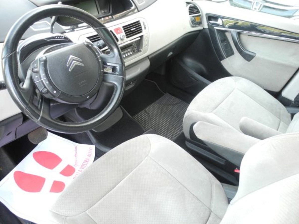 Citroen C4 Gran Picasso 1.6 Turbo THP 140 aut. Exclusive (10)
