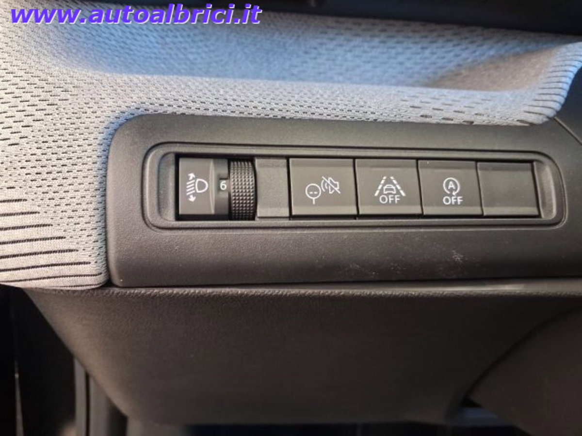 Citroen C3 1.2 puretech turbo Max 100cv s&s (12)