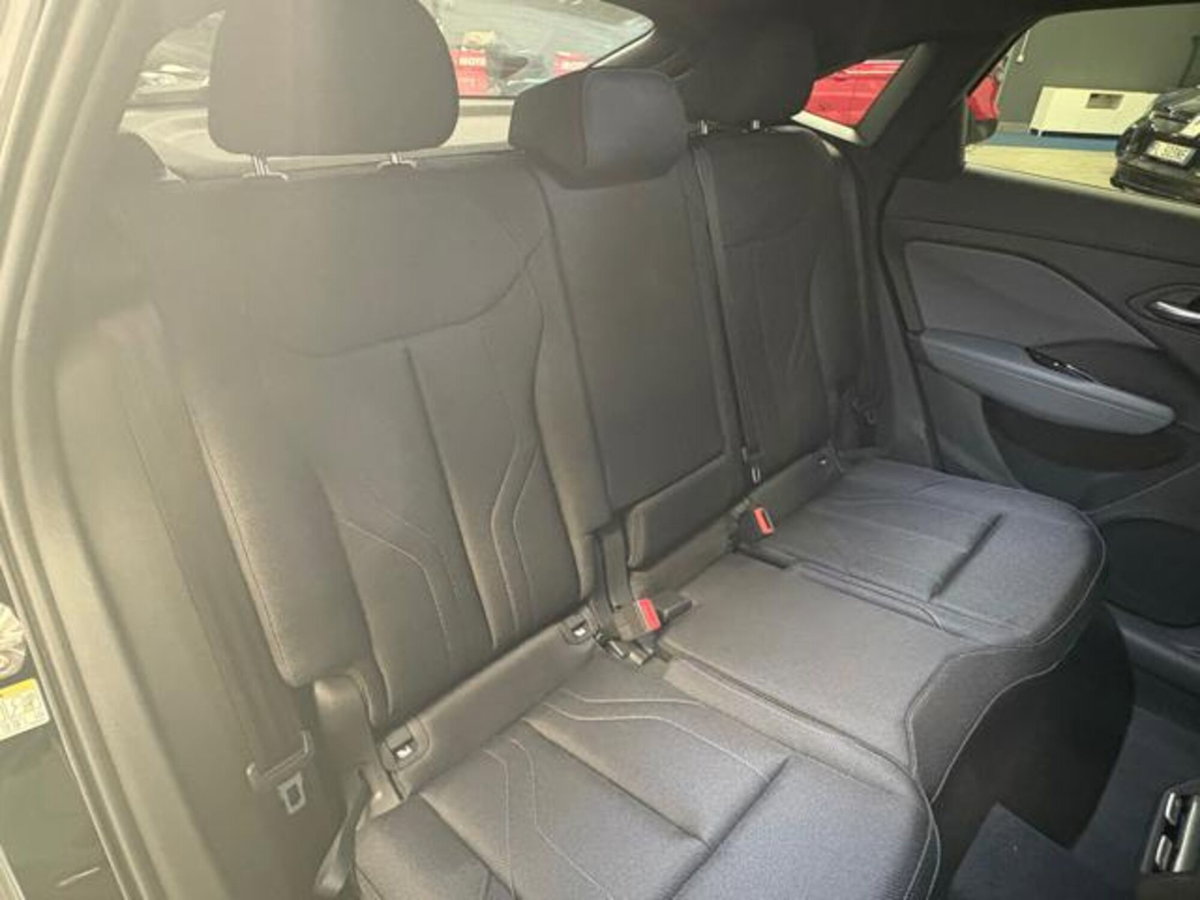 Audi Q3 Sportback 35 TDI quattro S tronic S line edition (13)