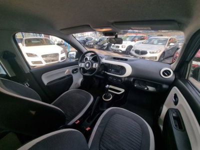 Renault Twingo 1.0 SCe Live (12)