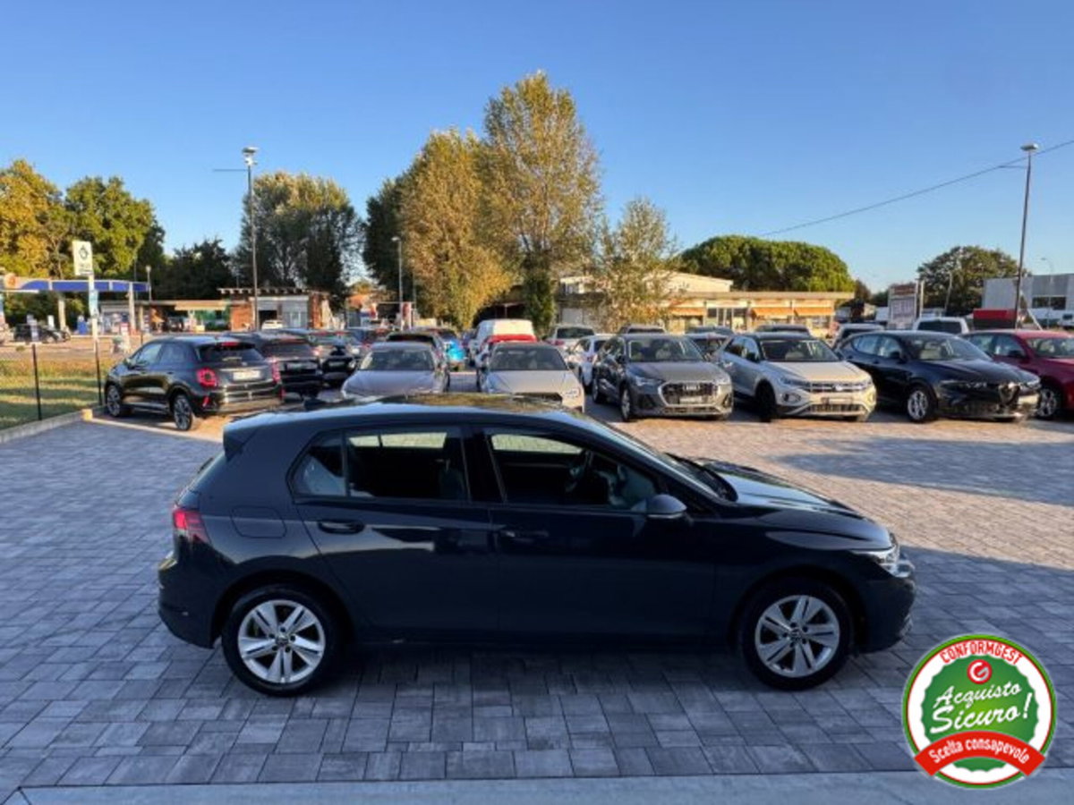 Volkswagen Golf 1.0 TSI EVO Life (8)