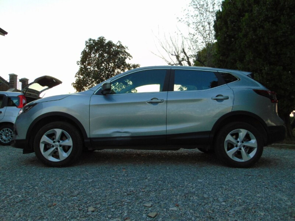 Nissan Qashqai 1.5 dCi Acenta (5)