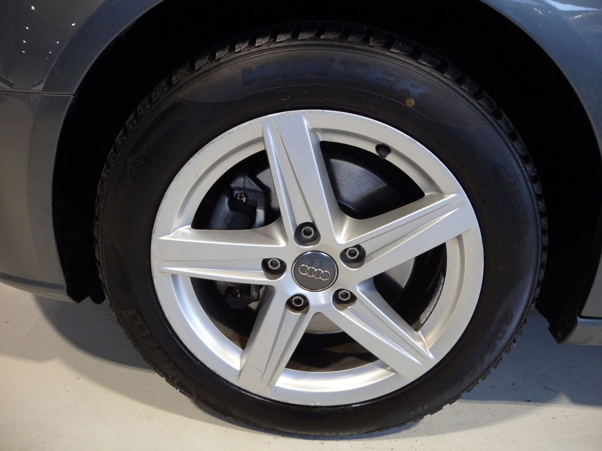 Audi A3 Sportback 2.0 TDI S tronic Business (10)