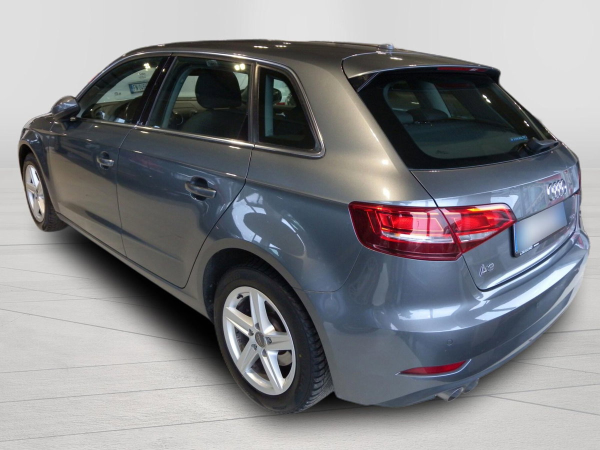 Audi A3 Sportback 2.0 TDI S tronic Business (3)