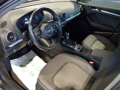 Audi A3 Sportback 2.0 TDI S tronic Business (5)