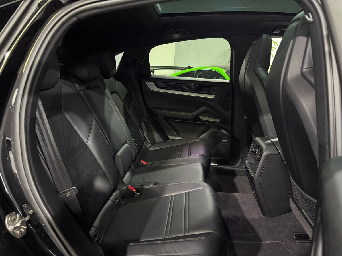 Porsche Cayenne Coupé 3.0 tiptronic (15)
