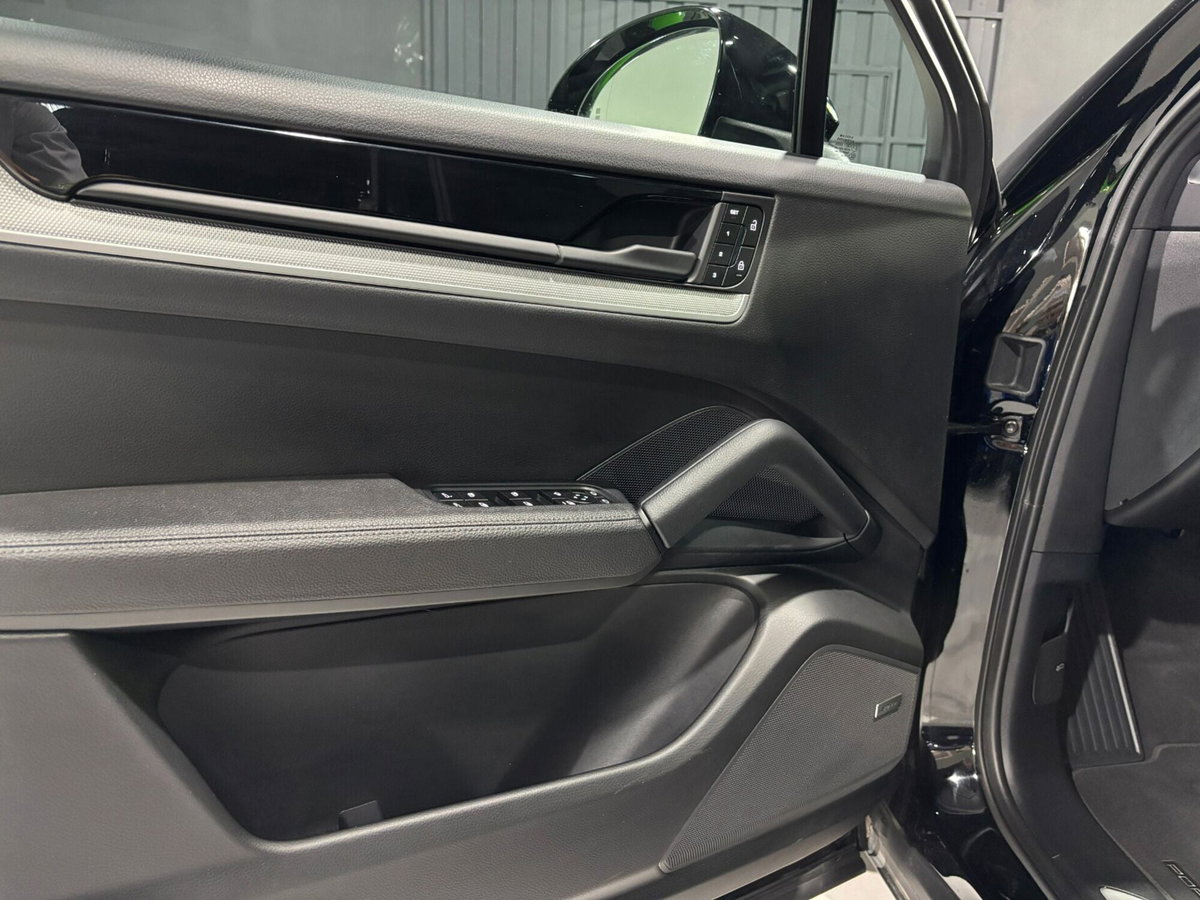 Porsche Cayenne Coupé 3.0 tiptronic (7)
