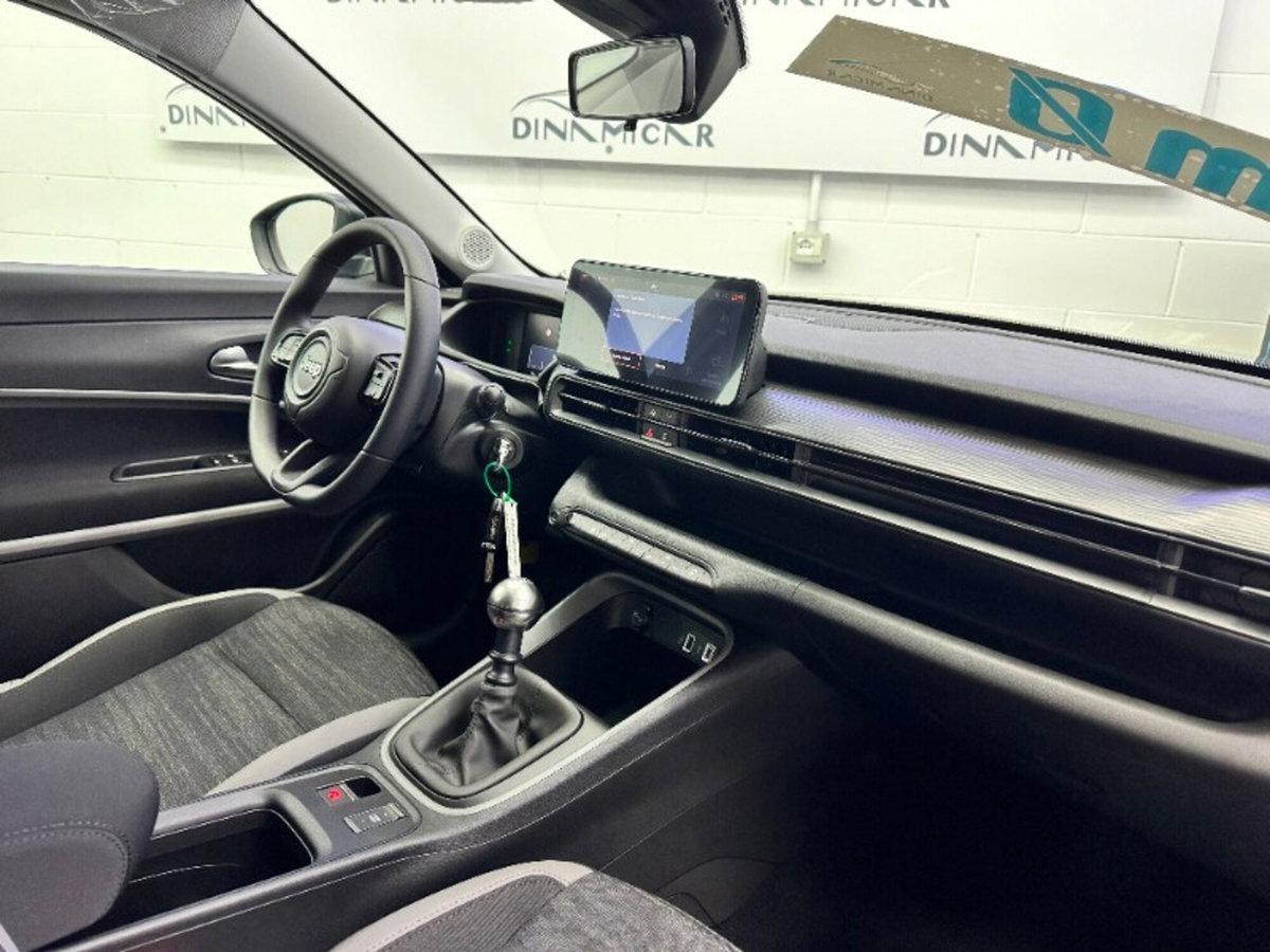 Jeep Avenger 1.2 turbo Longitude fwd 100cv (8)