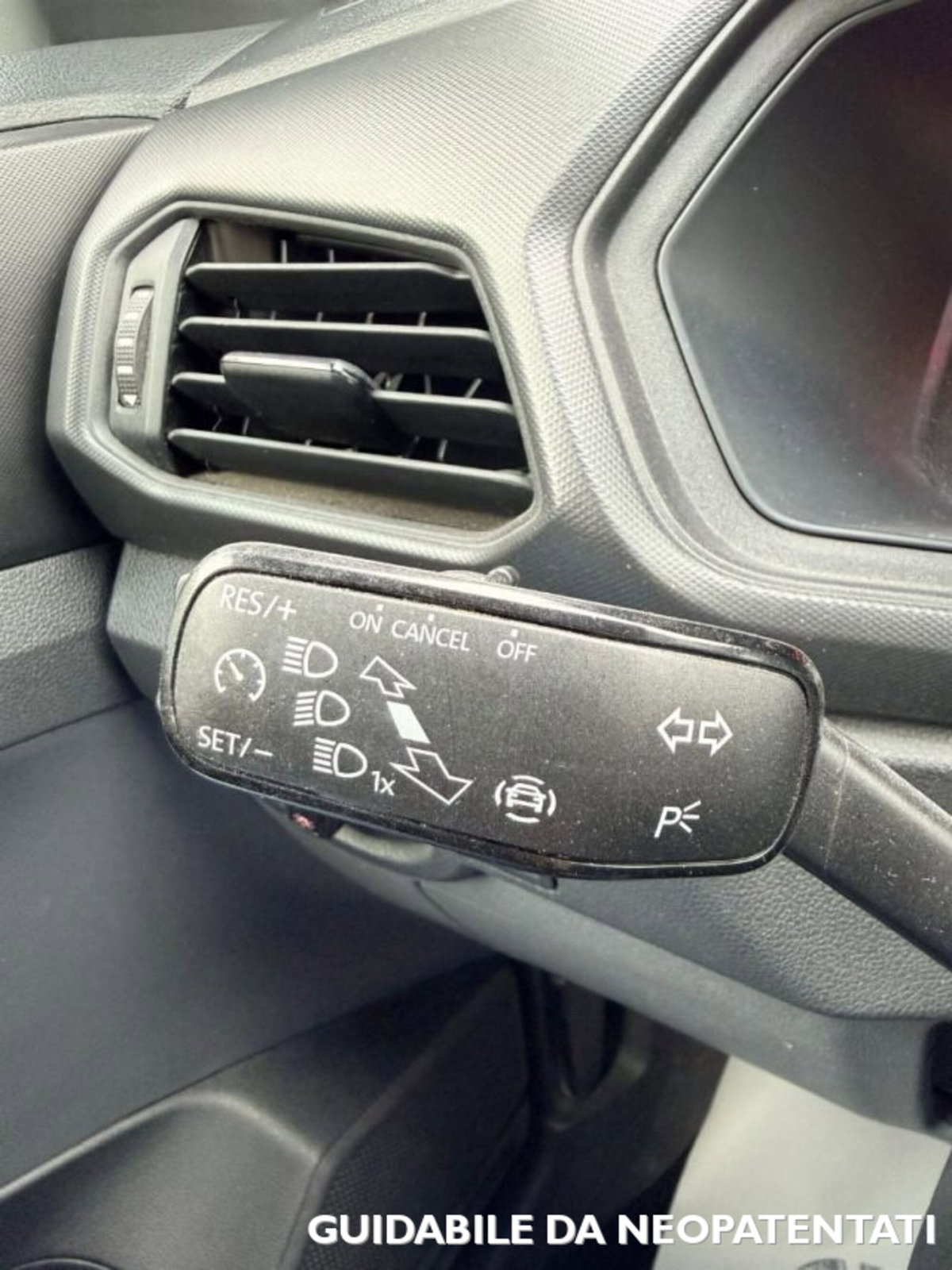 Volkswagen T-Cross 1.6 TDI SCR Urban BMT (10)
