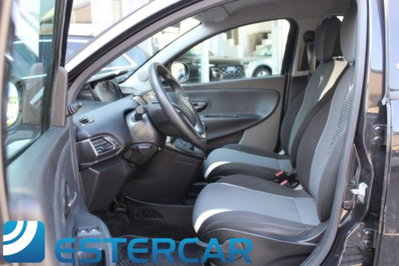 Lancia Ypsilon 1.2 69 CV 5 porte Elefantino (18)