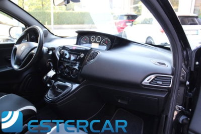 Lancia Ypsilon 1.2 69 CV 5 porte Elefantino (7)