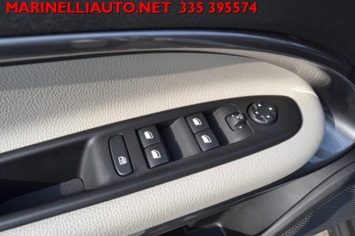 Fiat 600 1.2 hybrid La Prima 110cv auto (12)