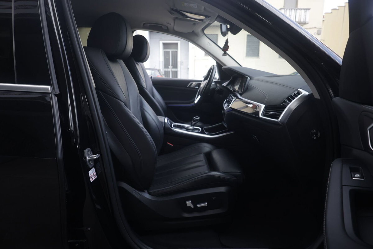BMW X5 xDrive35d (12)