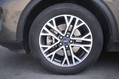 Ford Kuga 2.5 Plug In Hybrid 225 CV CVT 2WD Vignale (5)