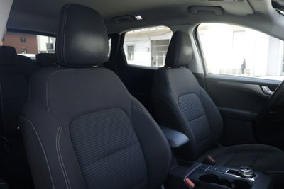 Ford Kuga 2.5 Plug In Hybrid 225 CV CVT 2WD Vignale (6)