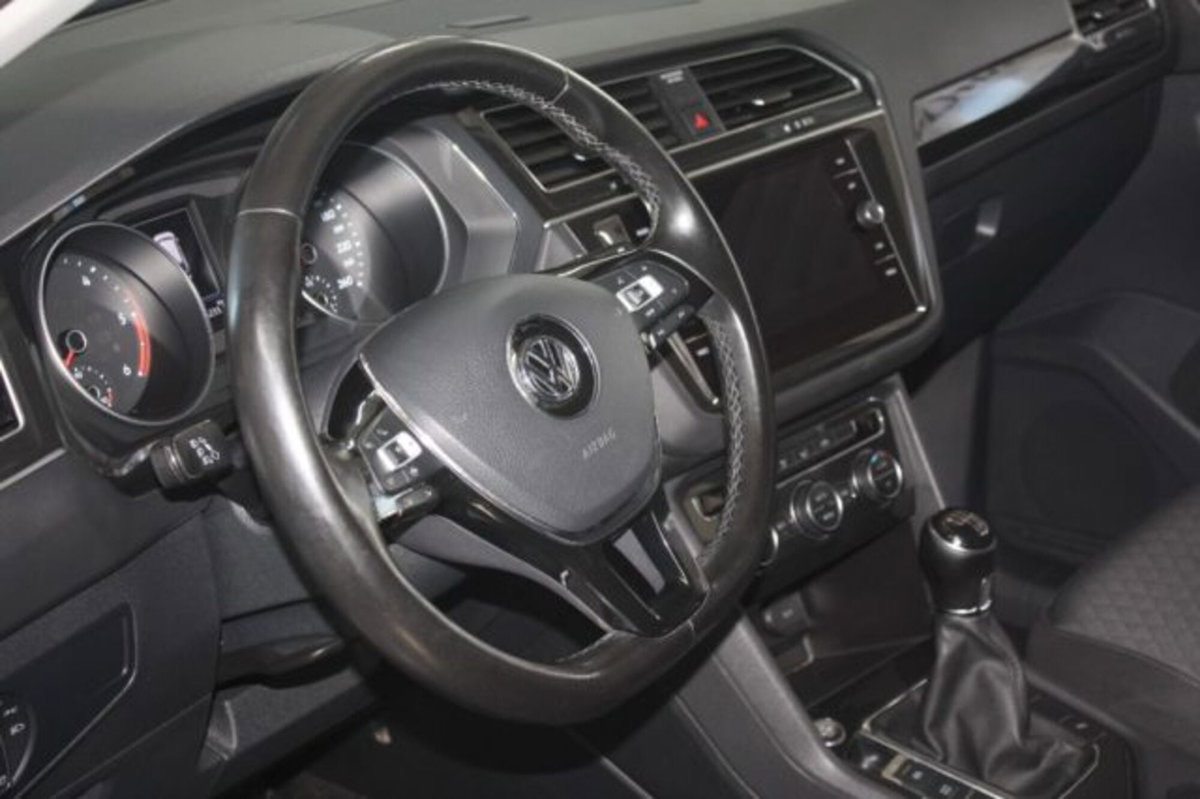 Volkswagen Tiguan 1.6 TDI SCR Sport BlueMotion Technology (11)