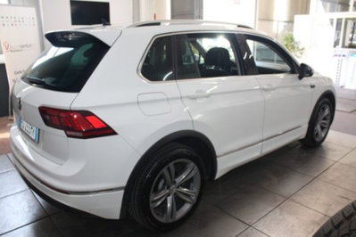Volkswagen Tiguan 1.6 TDI SCR Sport BlueMotion Technology (5)