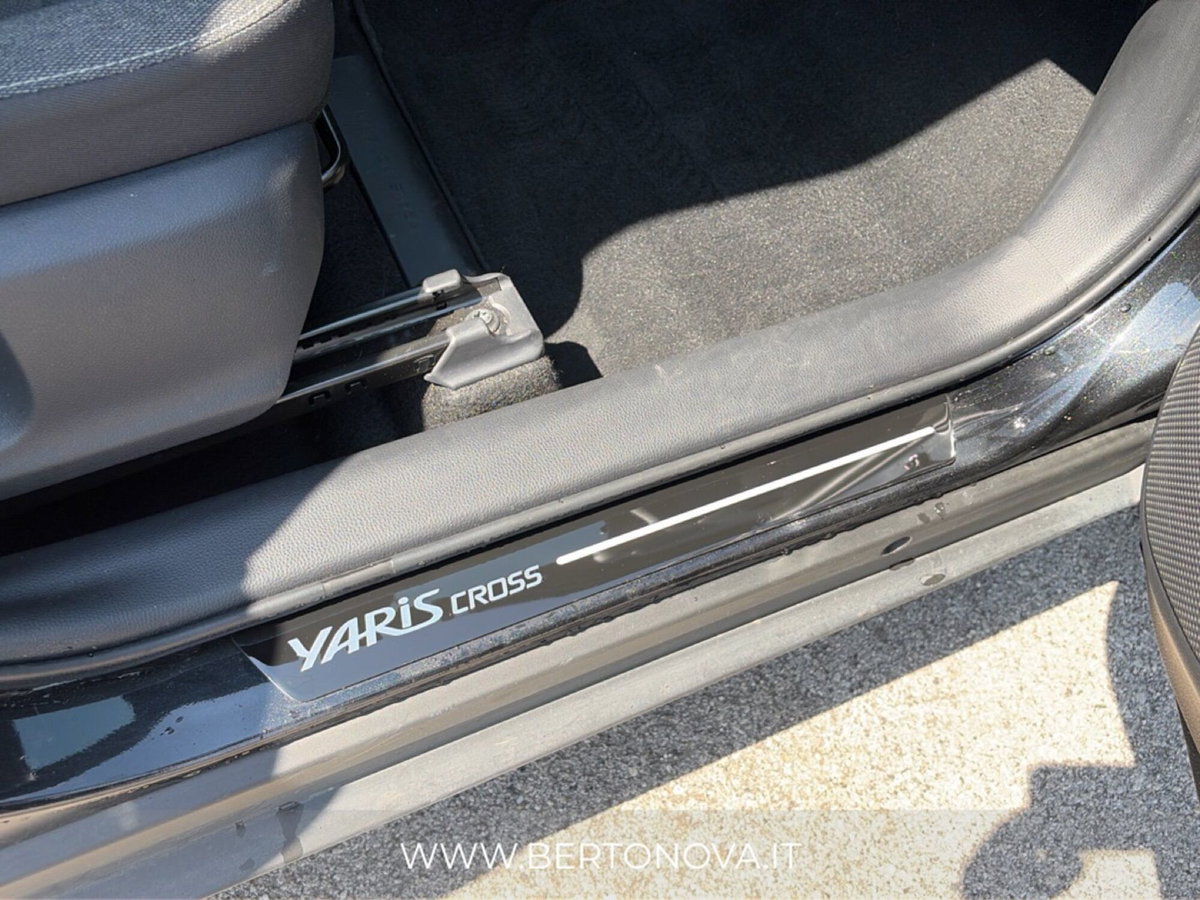Toyota Yaris Cross 1.5 Hybrid 5p. E-CVT Trend (9)