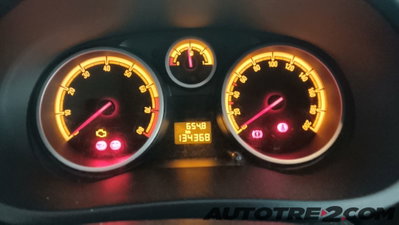 Opel Corsa 1.2 3 porte Club (4)