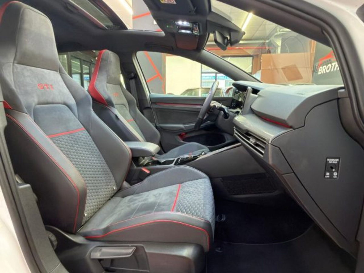 Volkswagen Golf 2.0 TSI GTI DSG Clubsport 45 (10)