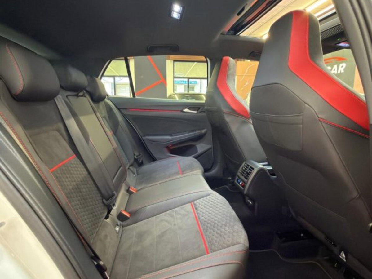 Volkswagen Golf 2.0 TSI GTI DSG Clubsport 45 (14)
