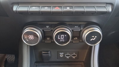 Renault Captur TCe 100 CV GPL Techno (10)