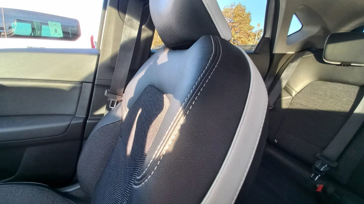 Renault Captur TCe 100 CV GPL Techno (15)