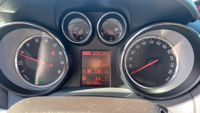 Opel Mokka 1.4 Turbo Ecotec 140CV 4x2 Start&Stop Cosmo (9)
