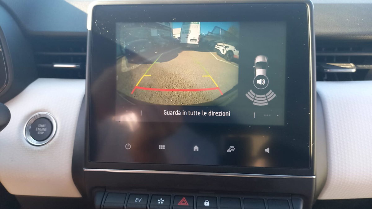Renault Clio Full Hybrid E-Tech 140 CV 5 porte E-Tech (11)