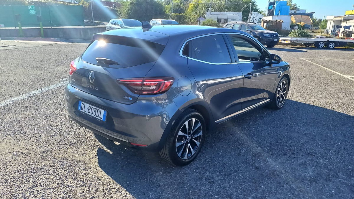 Renault Clio Full Hybrid E-Tech 140 CV 5 porte E-Tech (4)