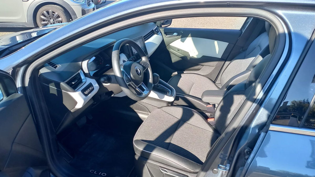 Renault Clio Full Hybrid E-Tech 140 CV 5 porte E-Tech (5)