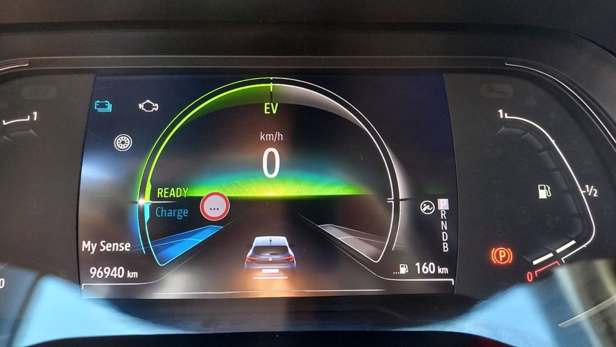 Renault Clio Full Hybrid E-Tech 140 CV 5 porte E-Tech (9)