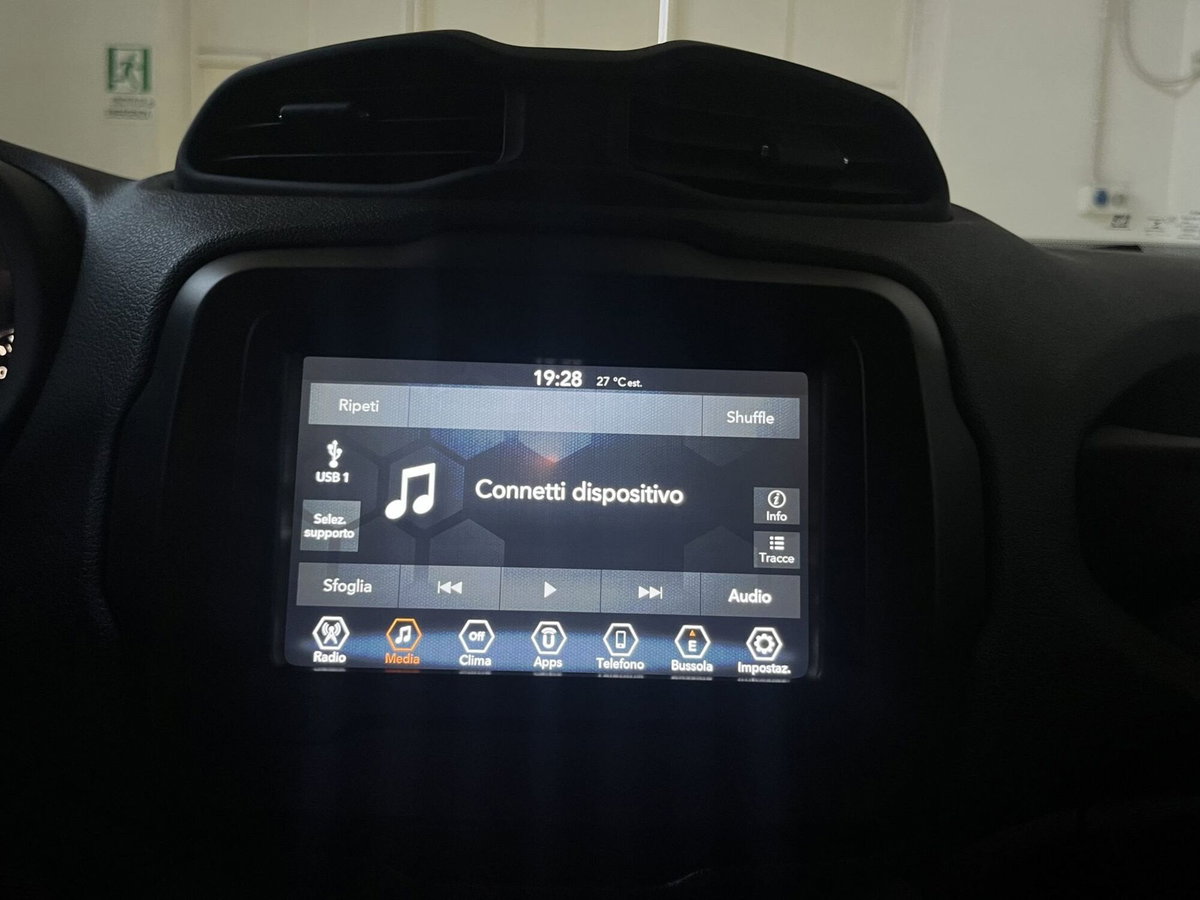 Jeep Renegade 1.6 Mjt DDCT 120 CV Business (8)
