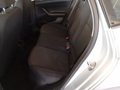 Volkswagen Polo 1.0 EVO (19)