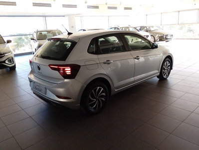 Volkswagen Polo 1.0 EVO (6)