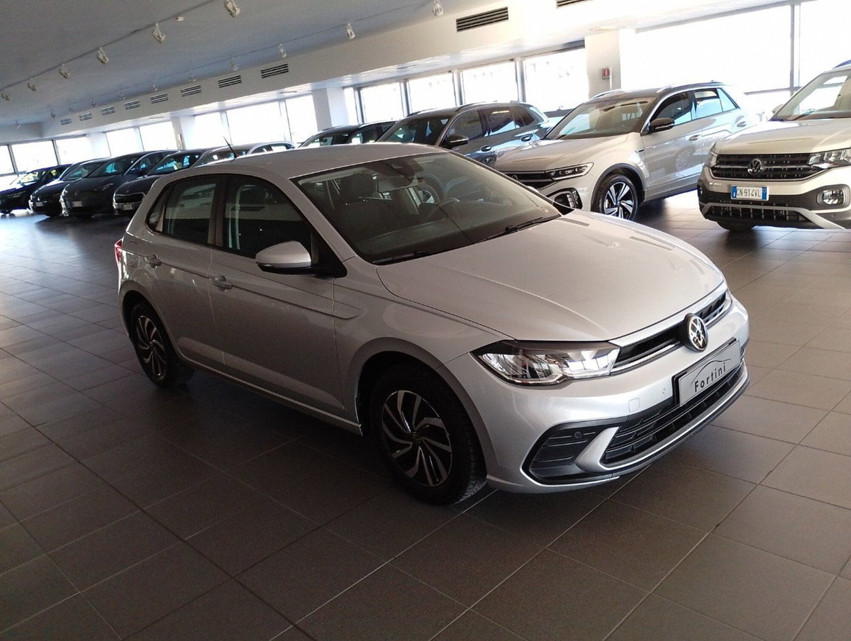 Volkswagen Polo 1.0 EVO (7)