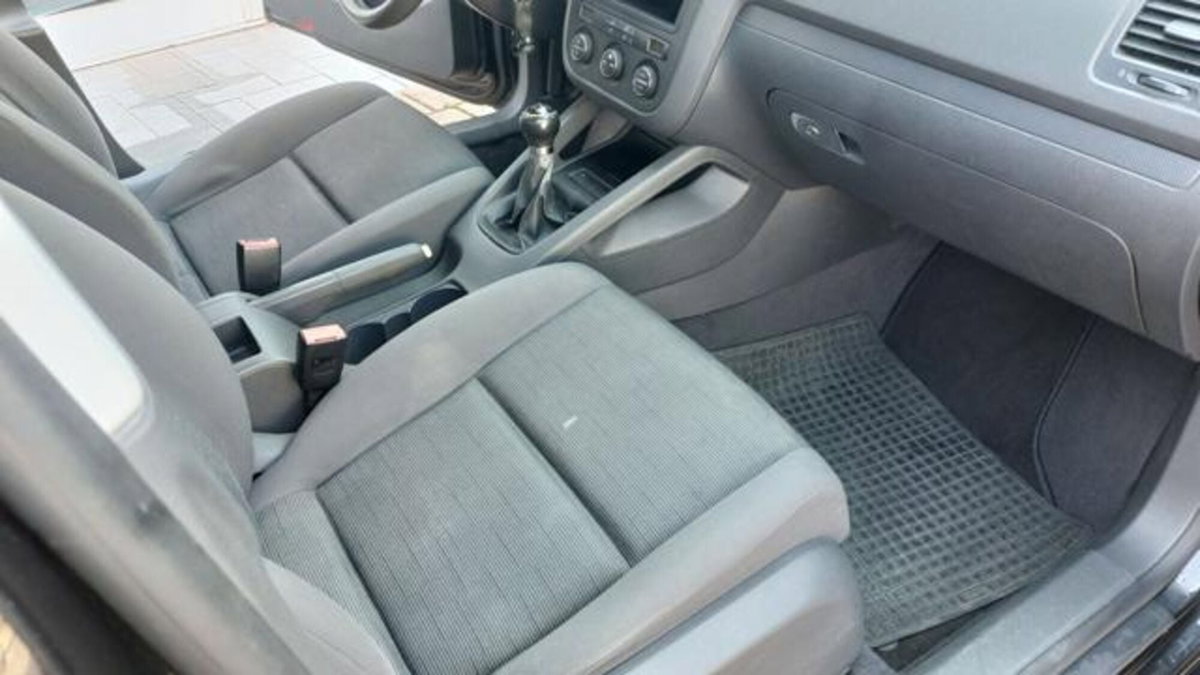 Volkswagen Golf 1.9 TDI 5p. Trendline (11)