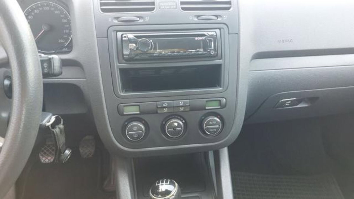 Volkswagen Golf 1.9 TDI 5p. Trendline (14)