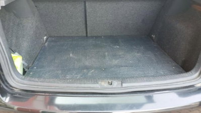 Volkswagen Golf 1.9 TDI 5p. Trendline (17)