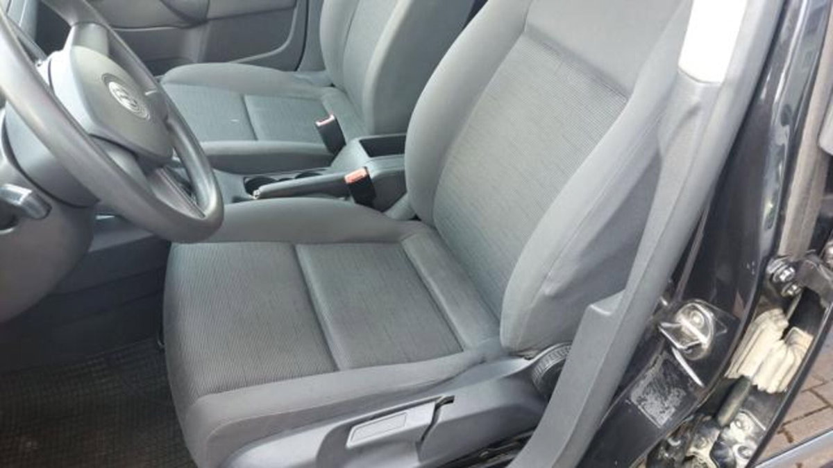 Volkswagen Golf 1.9 TDI 5p. Trendline (6)