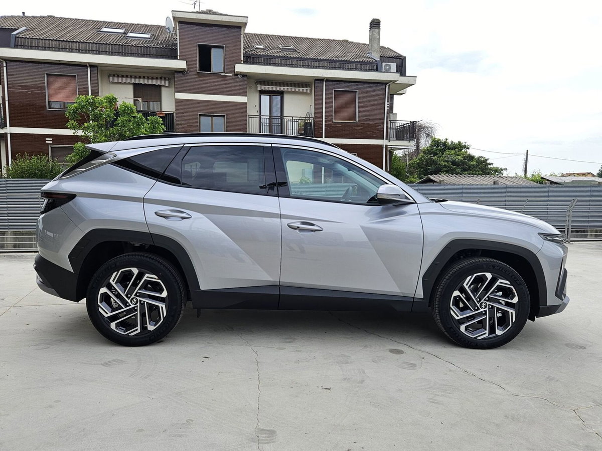 Hyundai Tucson 1.6 hev Exellence 2wd 239cv auto (4)