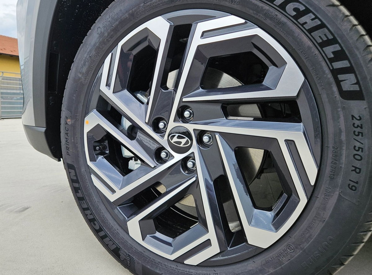 Hyundai Tucson 1.6 hev Exellence 2wd 239cv auto (9)