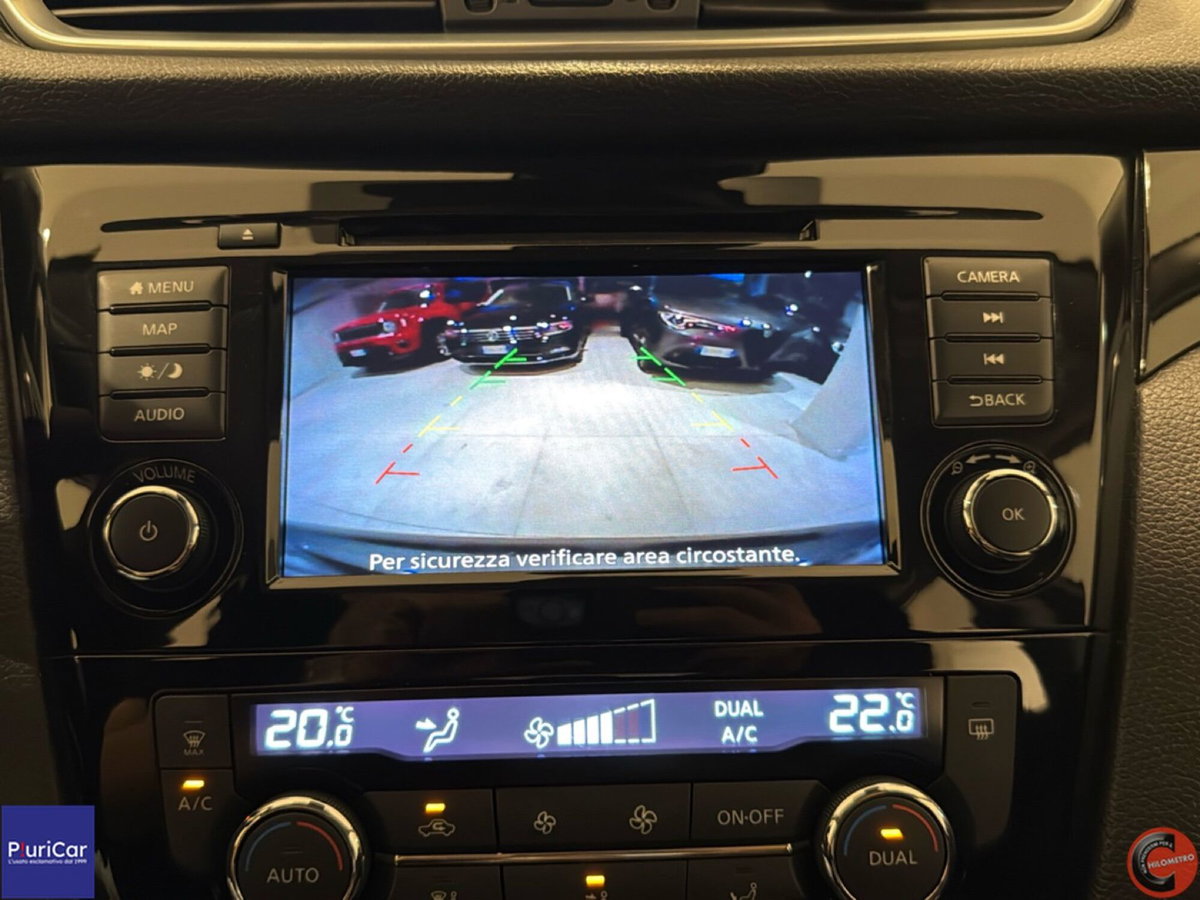 Nissan Qashqai 1.3 DIG-T 140 CV Business (12)