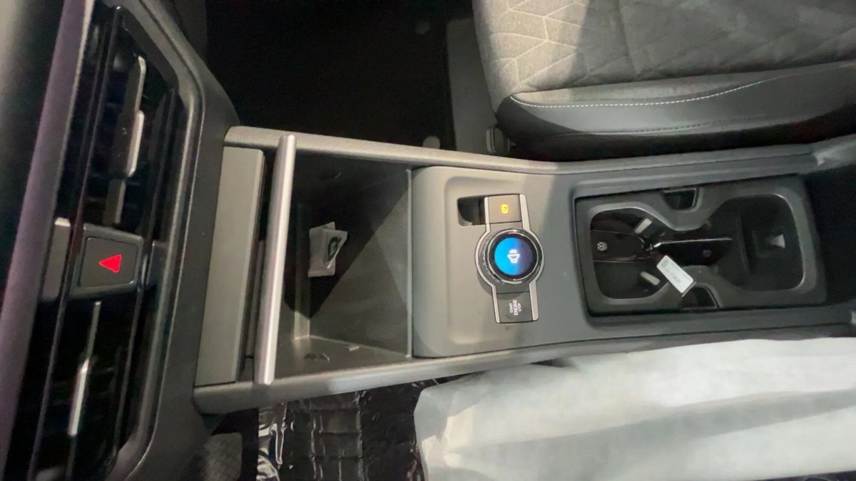 Volkswagen Tiguan 1.5 etsi Edition 150cv dsg (9)